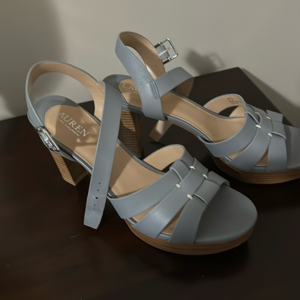 Women shoes